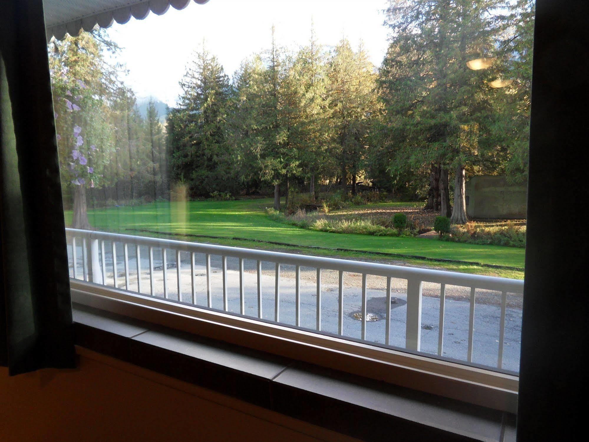 The Hitching Post Motel Pemberton Luaran gambar